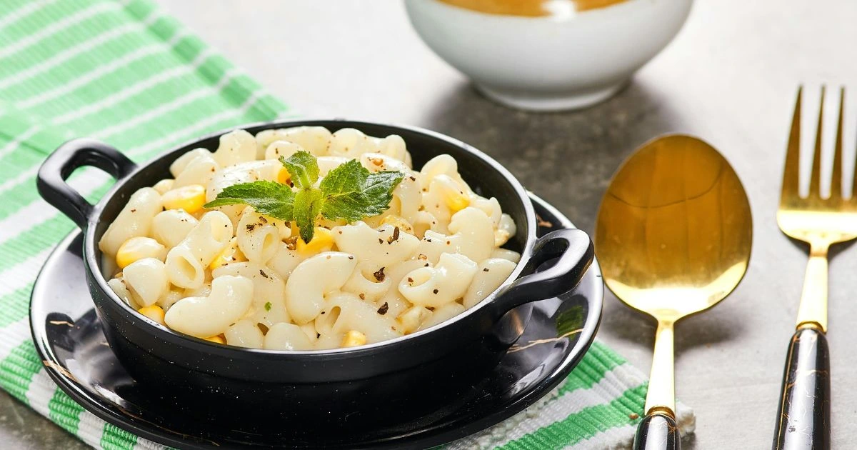 macaroni and cheese with cracker barrel cheese