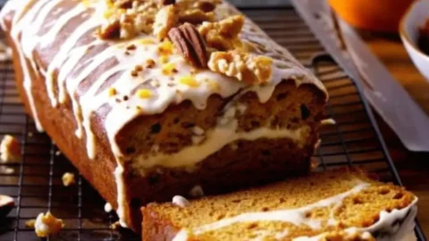 pumpkin bread with cream cheese